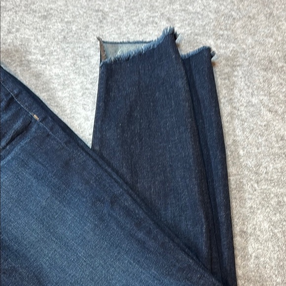 ๐ Joeโs Jeans ๐ High Rise Skinny Ankle โ Taylor Wash โ Size 28 ๐ฅ - Picture 2 of 12